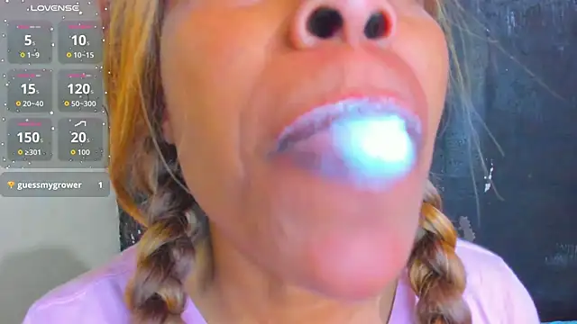 KamariaFyre online show from 29, 11, 2025