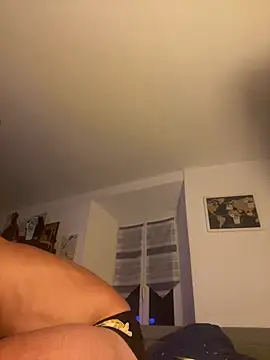 zenzero87 online show from 10, 10, 2025