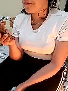 ShadiaStar online show from 27, 2, 2025