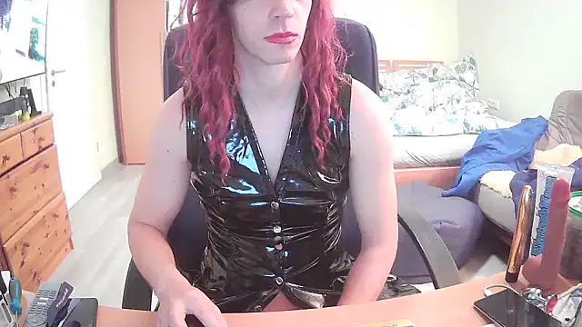 Snapshot of Kinky-Kristina chatting on 23, 11, 2025 Kinky-Kristina online show from 23, 11, 2025