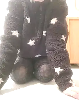 houy111111 online show from 4, 12, 2025