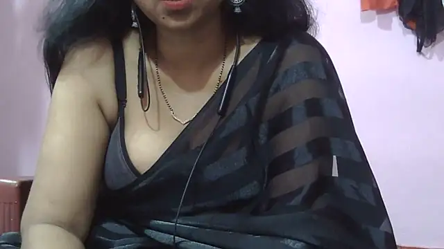 Snapshot of Suhana-sapna chatting on 2, 6, 2026 Suhana-sapna online show from 2, 6, 2026