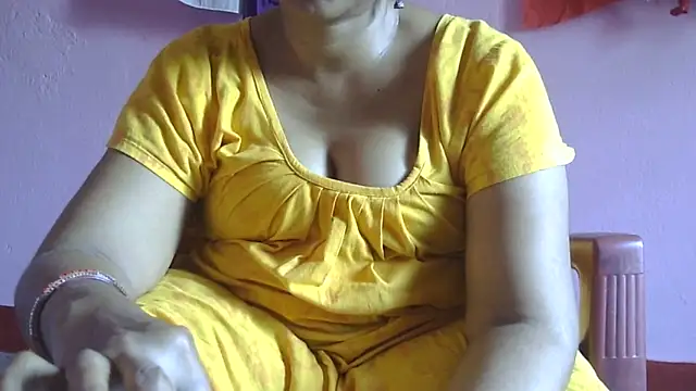 Snapshot of Suhana-sapna chatting on 18, 6, 2026 Suhana-sapna online show from 18, 6, 2026
