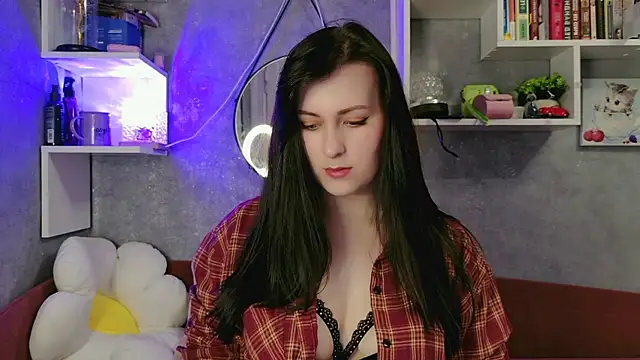 liya gorgeous online show from 23, 4, 2026