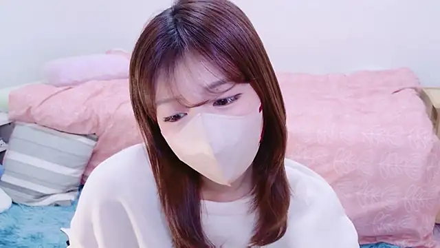 Snapshot of Runarunapi chatting on 10, 11, 2025 Runarunapi online show from 10, 11, 2025