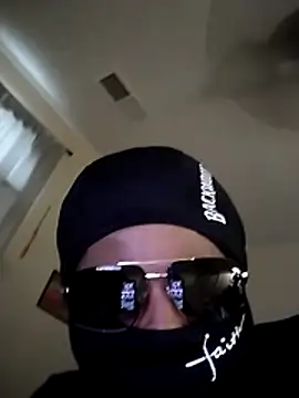 Snapshot of FreakyDu chatting on 7, 4, 2026 FreakyDu online show from 7, 4, 2026