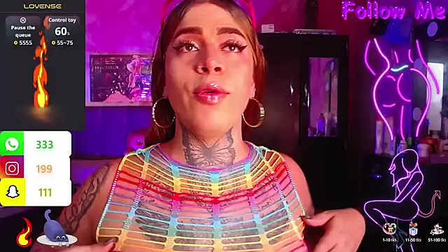 Snapshot of BriannaSweet_ chatting on 8, 10, 2025 BriannaSweet online show from 8, 10, 2025