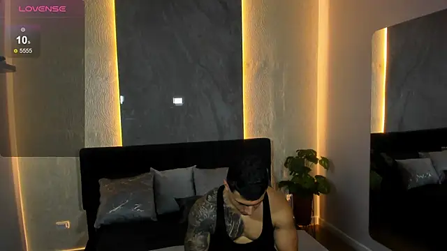 Snapshot of Flynn_Riider chatting on 12, 6, 2026 Flynn Riider online show from 12, 6, 2026
