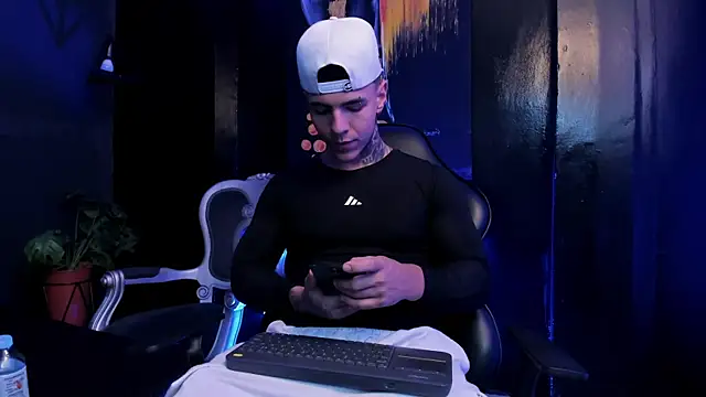 Flynn Riider online show from 10, 1, 2026