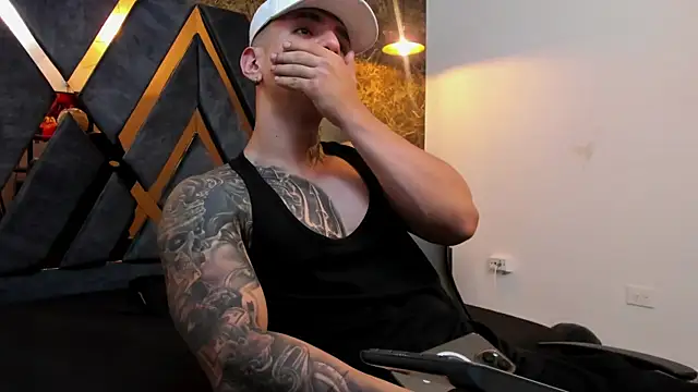 Flynn Riider online show from 2, 11, 2025