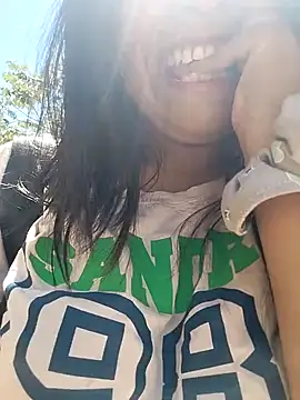 Danna-linyi online show from 27, 2, 2025