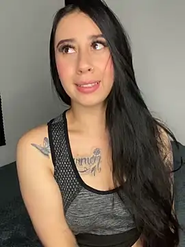 Snapshot of Zoee_t chatting on 16, 10, 2025 Zoee t online show from 16, 10, 2025