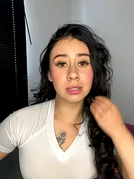 Snapshot of Zoee_t chatting on 2, 10, 2025 Zoee t online show from 2, 10, 2025