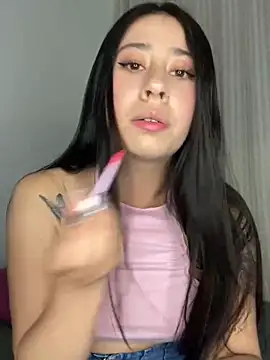 Snapshot of Zoee_t chatting on 15, 3, 2025 Zoee t online show from 15, 3, 2025