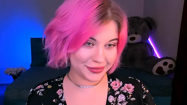 Snapshot of evaharve chatting on 5, 1, 2025 evaharve online show from 5, 1, 2025