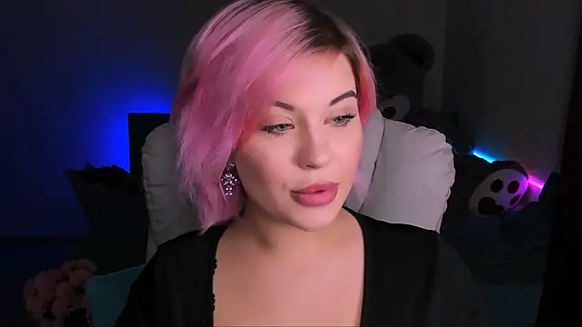 Snapshot of evaharve chatting on 18, 12, 2024 evaharve online show from 18, 12, 2024
