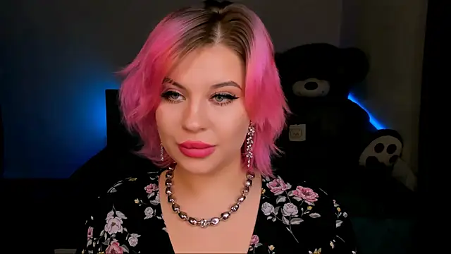 Snapshot of evaharve chatting on 1, 2, 2025 evaharve online show from 1, 2, 2025