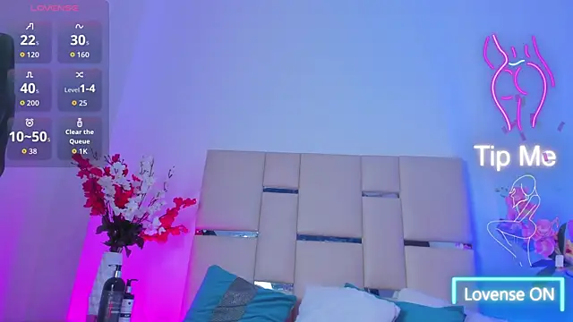 HaleyAmaya online show from 2, 11, 2025