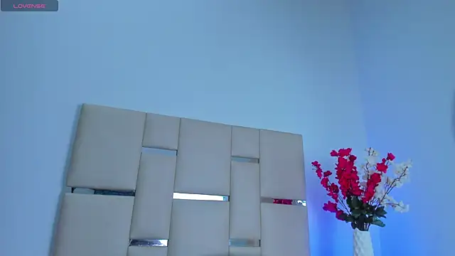 HaleyAmaya online show from 12, 11, 2025