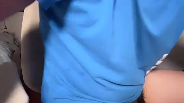 Snapshot of Axeeeeeeeeeeeel chatting on 15, 10, 2025 Axeeeeeeeeeeeel online show from 15, 10, 2025