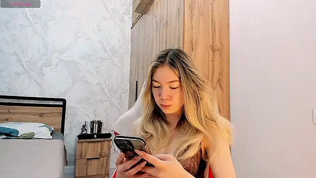 Babby Rabbit online show from 4, 3, 2026