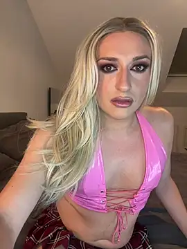 Snapshot of littlebambi26 chatting on 16, 7, 2026 littlebambi26 online show from 16, 7, 2026