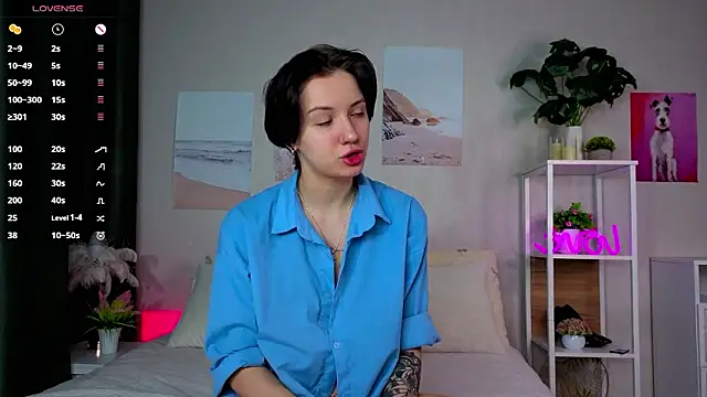 ElvaHilby online show from 4, 3, 2026