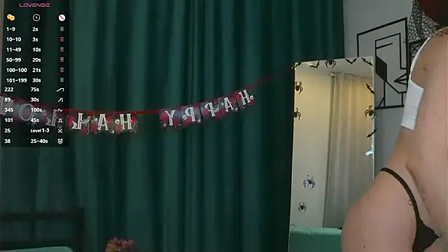 ElvaHilby online show from 29, 10, 2025