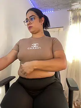 Snapshot of Dulce_smith_1 chatting on 15, 5, 2026 Dulce smith 1 online show from 15, 5, 2026