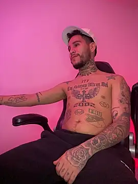 Snapshot of Junihn0 chatting on 2, 12, 2025 Junihn0 online show from 2, 12, 2025