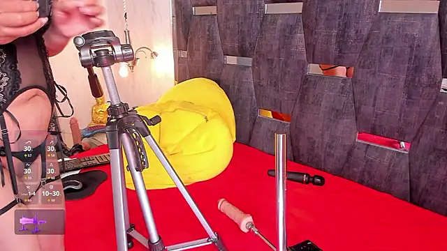 AlazSanna1 online show from 3, 2, 2026