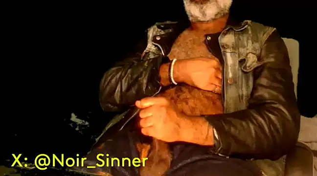 Snapshot of sinnernoir chatting on 9, 2, 2025 sinnernoir online show from 9, 2, 2025