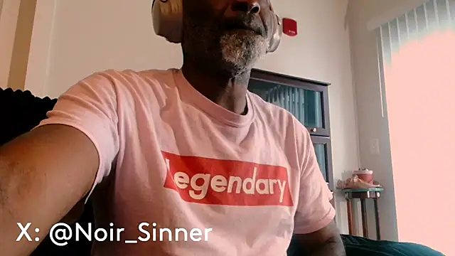 Snapshot of sinnernoir chatting on 18, 6, 2026 sinnernoir online show from 18, 6, 2026