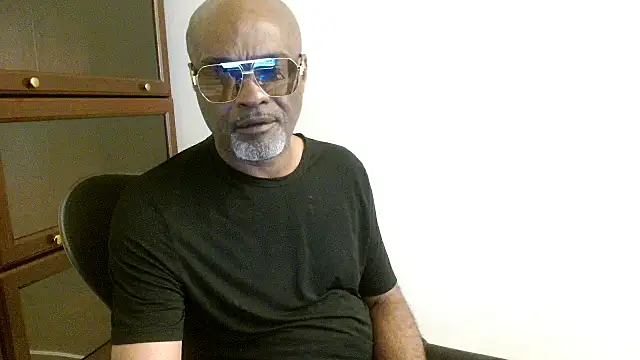 sinnernoir online show from 18, 4, 2026