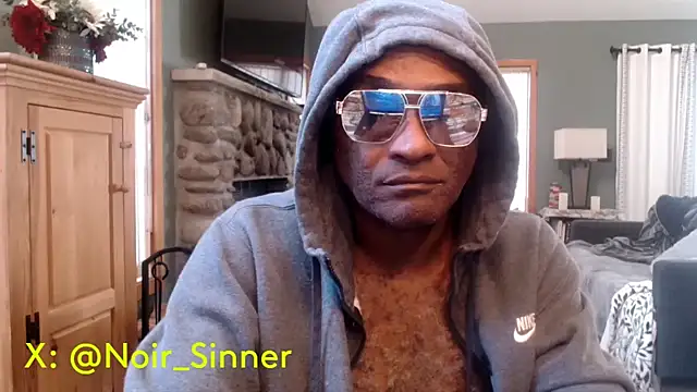 Snapshot of sinnernoir chatting on 27, 10, 2025 sinnernoir online show from 27, 10, 2025