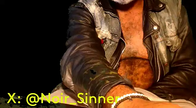 Snapshot of sinnernoir chatting on 4, 2, 2025 sinnernoir online show from 4, 2, 2025