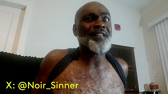 Snapshot of sinnernoir chatting on 2, 7, 2026 sinnernoir online show from 2, 7, 2026