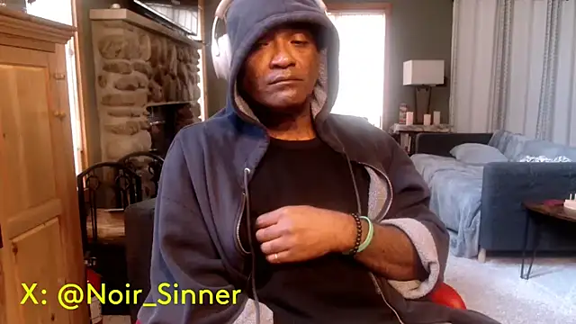 Snapshot of sinnernoir chatting on 12, 10, 2025 sinnernoir online show from 12, 10, 2025