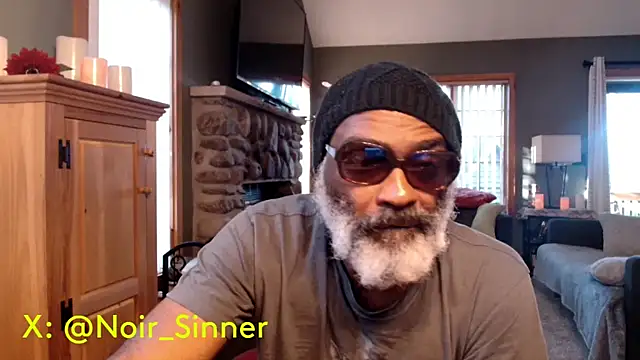 Snapshot of sinnernoir chatting on 19, 9, 2025 sinnernoir online show from 19, 9, 2025