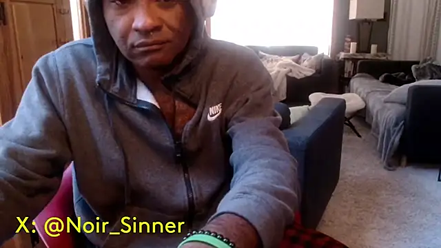 Snapshot of sinnernoir chatting on 28, 10, 2025 sinnernoir online show from 28, 10, 2025