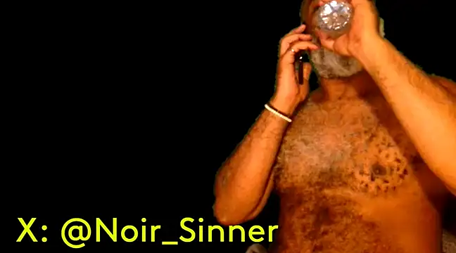 Snapshot of sinnernoir chatting on 31, 1, 2025 sinnernoir online show from 31, 1, 2025