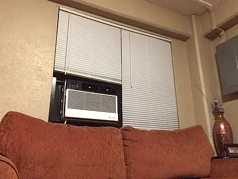 Eboni03 online show from 5, 2, 2025