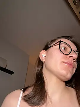 Lilly Soulmate online show from 3, 2, 2026