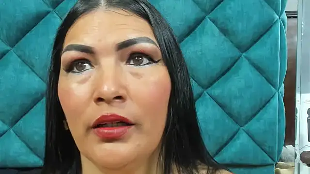 PENELOPELEWISs online show from 24, 9, 2025