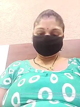 Snapshot of Cute-Aadhvita chatting on 2, 5, 2026 Cute-Aadhvita online show from 2, 5, 2026