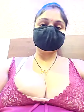 Snapshot of Cute-Aadhvita chatting on 3, 5, 2026 Cute-Aadhvita online show from 3, 5, 2026
