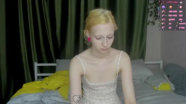 Snapshot of Lexy-Woorhez chatting on 10, 6, 2026 Lexy-Woorhez online show from 10, 6, 2026
