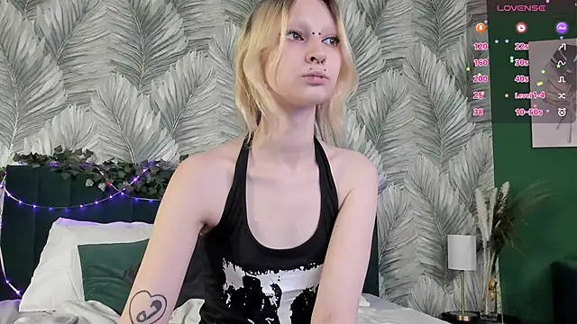 Lexy-Woorhez online show from 6, 11, 2025