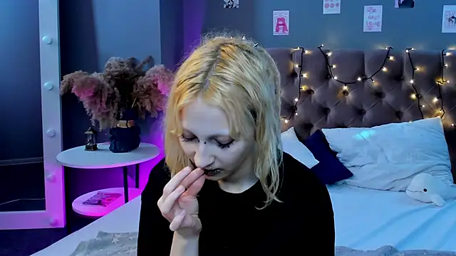 Lexy-Woorhez online show from 19, 2, 2025