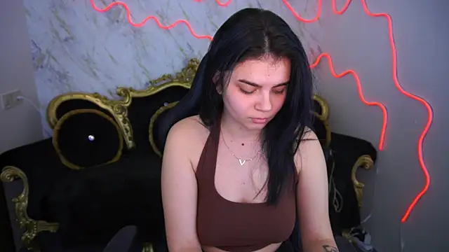 ShinyShyy online show from 7, 3, 2025